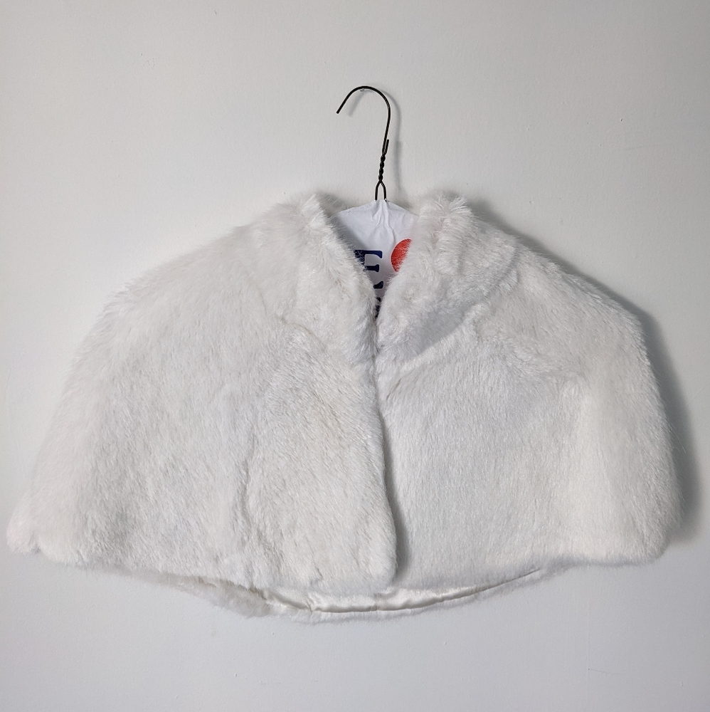 David's Bridal Faux-Fur Mock Neck Capelet